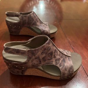 Corkys wedge women’s shoe leopard print upper, cork bottom sz 8